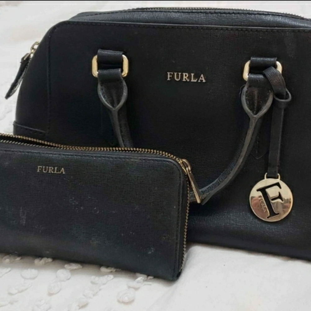 Furla Black Saffiano Leather Women's Bag & Wallet Set - Satchel, Continental Zip